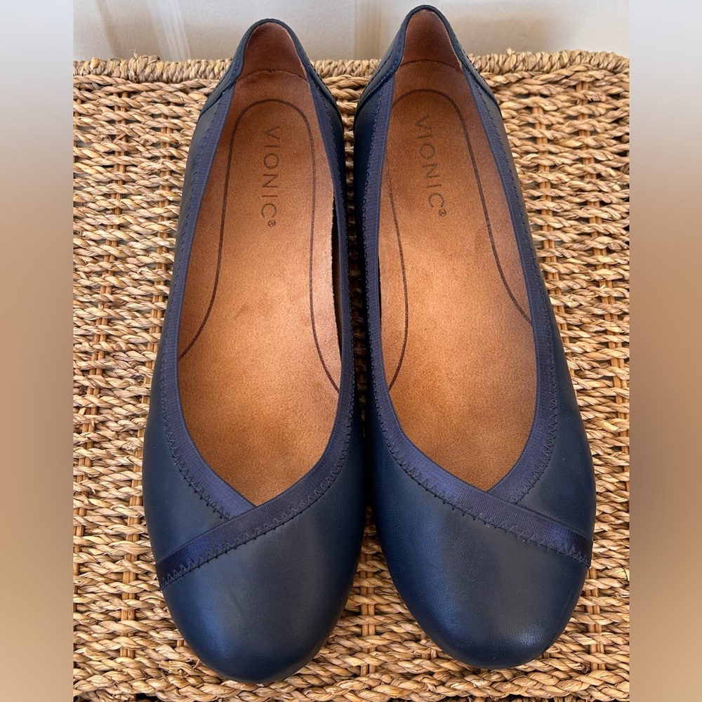 Vionic Caroll Ballet Flat Navy Blue Size 7.5